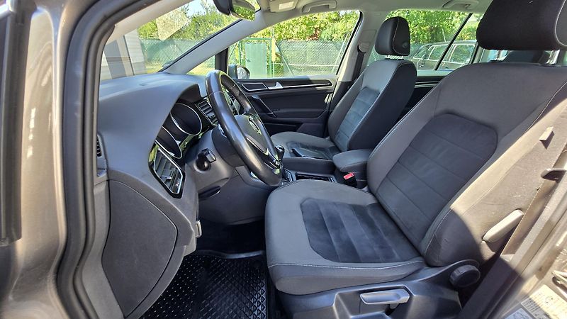Volkswagen Golf Sportsvan 1.4TSi HIGHLINE TECH  1MAJITEL - fotka 29 z 42