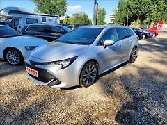 Toyota Corolla 1,8 HSD,executive,výhřev,navi - fotografie inzerátu