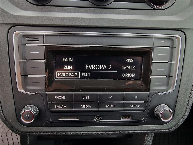 Volkswagen Caddy 1.4 TGI Maxi, původ ČR,1.Maj. - fotka 26 z 48