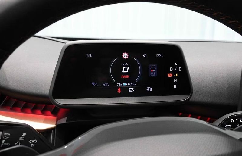 Cupra Tavascan (2024) Kamera Ambient Park asistent - fotka 14 z 18
