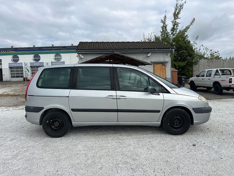 Citroën C8 2,0 HDi - fotka 3 z 15
