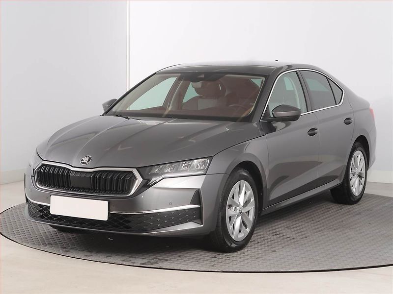 Škoda Octavia (2024) 1.5 TSI - fotka 2 z 12