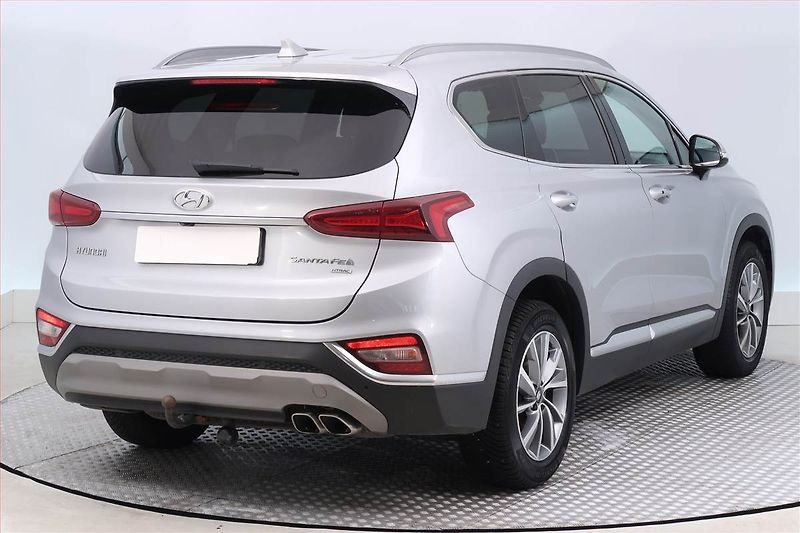 Hyundai Santa Fe (2019) 2.0 CRDi - fotka 5 z 21