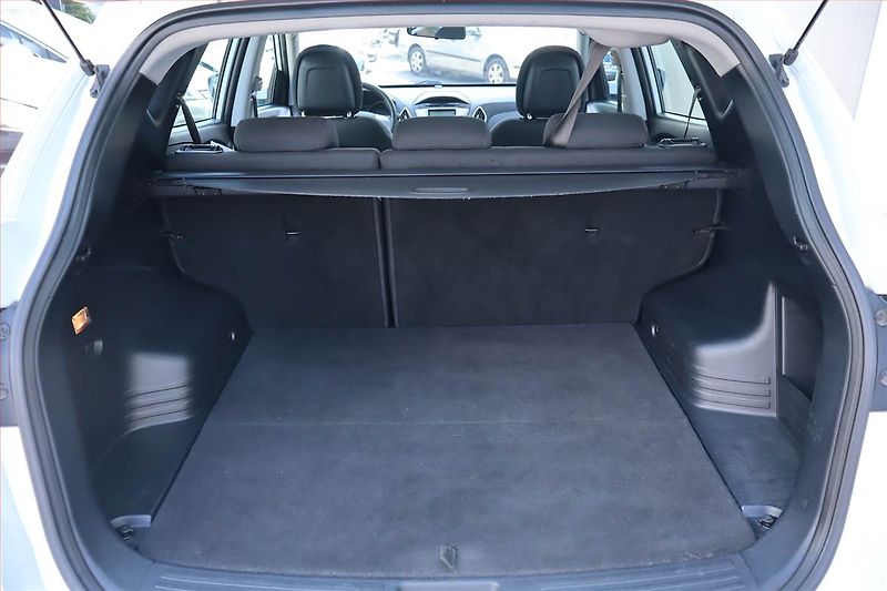 Hyundai ix35 (2011) 1.7 CRDi, Serv.kniha - fotka 14 z 19