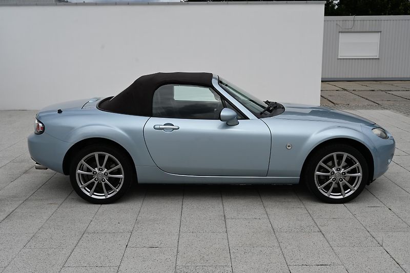Mazda MX-5 1.8 93KW Niseko 3/2009 - fotka 4 z 26