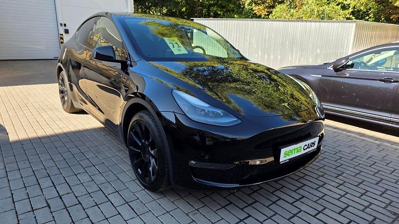 Tesla Model Y (2023) LR AWD DE Záruka SoH 93% - fotka 3 z 37