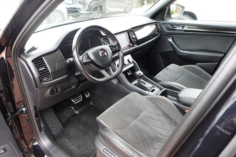 Škoda Kodiaq 2.0TDI 140kW Sportline 4x4 DSG - fotka 10 z 32