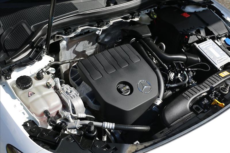 Mercedes-Benz Třídy B 1,3 ČR,DPH,24000KM, Automat - fotka 52 z 52