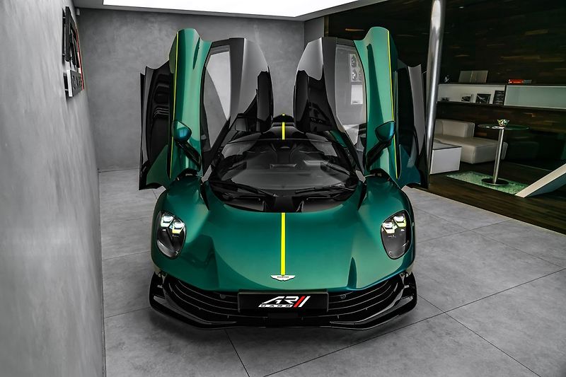 Aston Martin Valhalla - fotka 8 z 25
