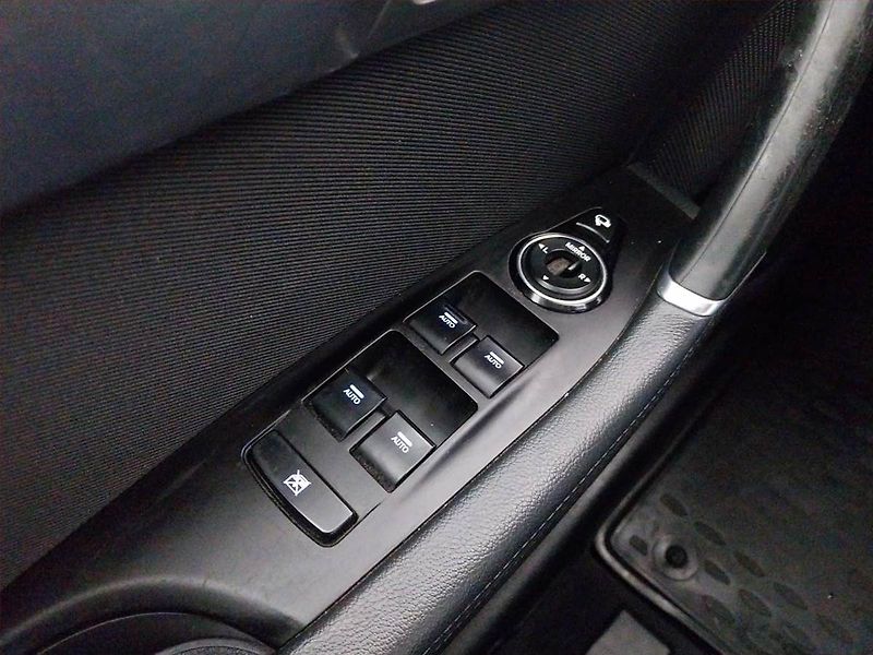 Hyundai i40 (2015) 1.7 CRDi, Serv.kniha, Tempomat - fotka 18 z 20