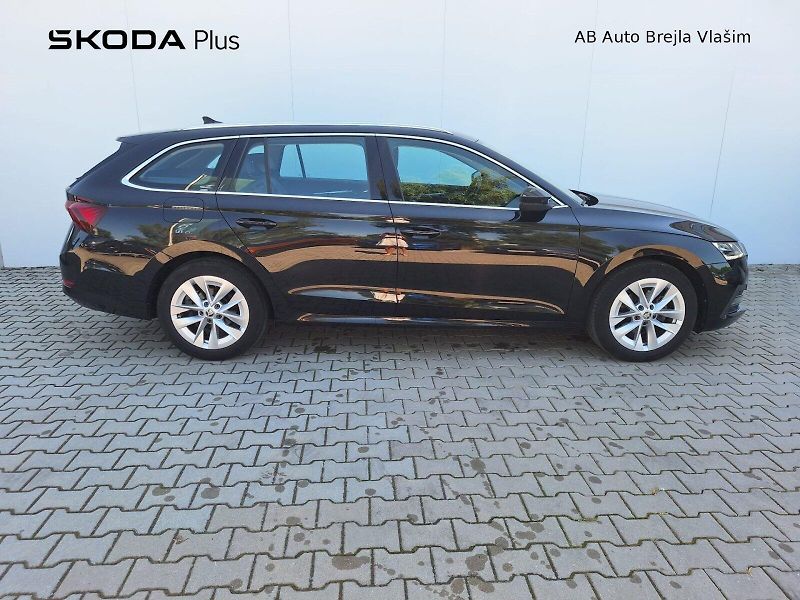 Škoda Octavia (2023) COMBI / 2.0 TDI / 85 kW / 6MP - fotka 8 z 33