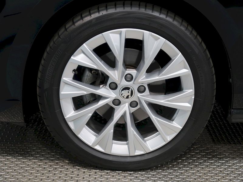 Škoda Superb (2024) SELECTION 2.0TDI 110KW DSG CAN - fotka 12 z 42