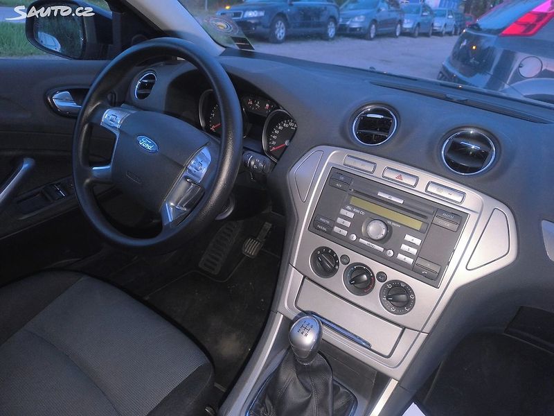 Ford Mondeo BEZ DPF,KRÁSNÉ,1MAJ55L,SERVIS - fotka 9 z 20