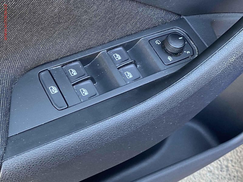 Škoda Kamiq (2020) 1.0 G-TEC, ČR, Style, LED - fotka 11 z 16