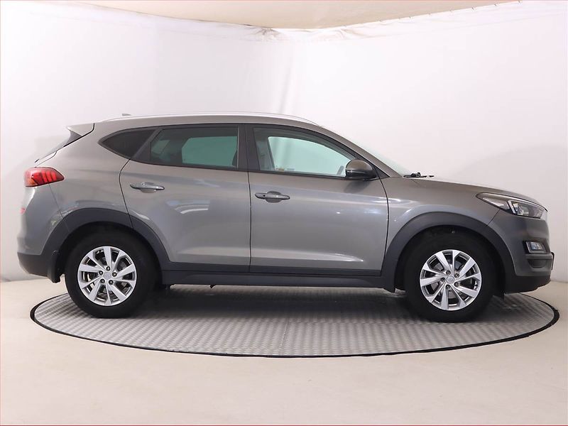 Hyundai Tucson (2020) 1.6 T-GDI, Automat, Serv.kniha - fotka 6 z 20