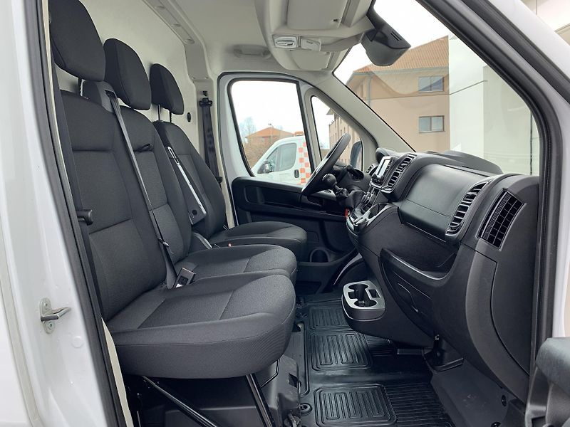 Toyota ProAce MAX L3H2 ACTIVE 2.2 D-4D 103kW - fotka 15 z 18