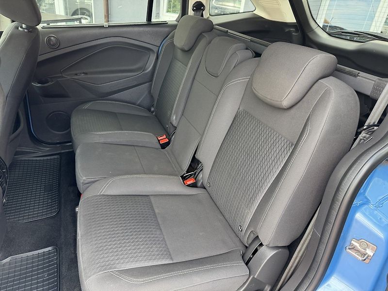 Ford Grand C-MAX (2018) 1.6Ti-VCT Digi Klima Tempomat - fotka 23 z 49