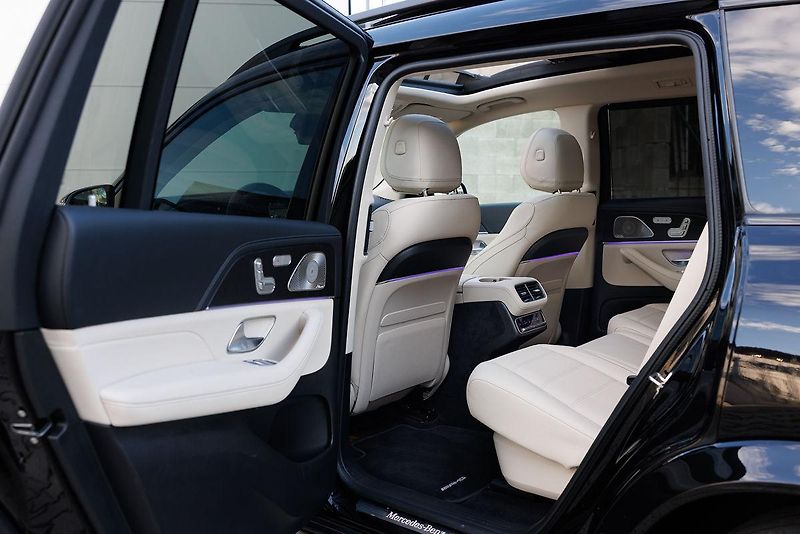 Mercedes-Benz GLS (2024) GLS 450d 4Matic AMG Line - fotka 41 z 64