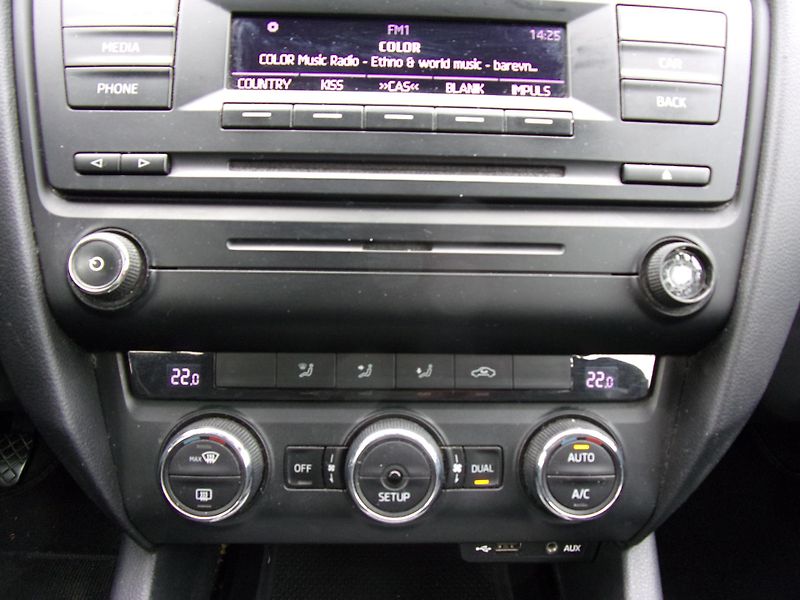 Škoda Octavia (2013) 1.6TDi 77kW DIGIKLIMA SPOTŘEBA - fotka 12 z 19