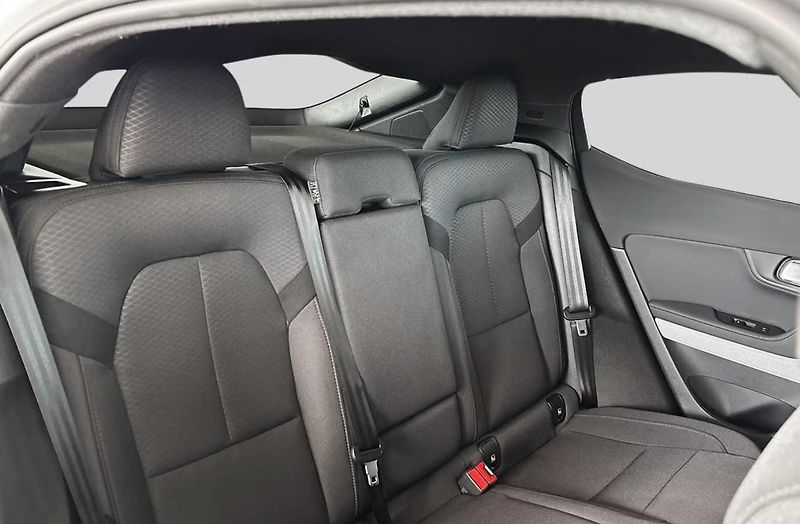 Polestar 2 LR AWD Pilot 360k BLIS Matrix - fotka 22 z 32