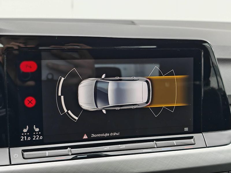 Volkswagen Golf Life 1,0TSi - fotka 16 z 22