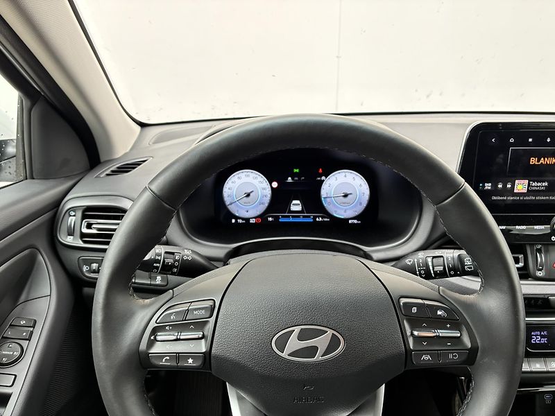 Hyundai i30 1.5 CVVT 71kW Style - fotka 14 z 21
