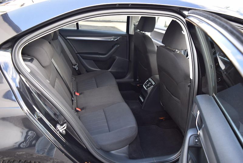 Škoda Octavia (2019) 1.5TSI 110kw AMBITION KAM TAŽ  - fotka 39 z 43