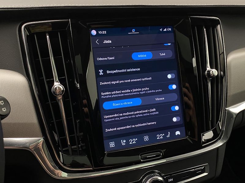 Volvo V90 T6 AWD RECHARGE BRIGHT PLUS  - fotka 53 z 64