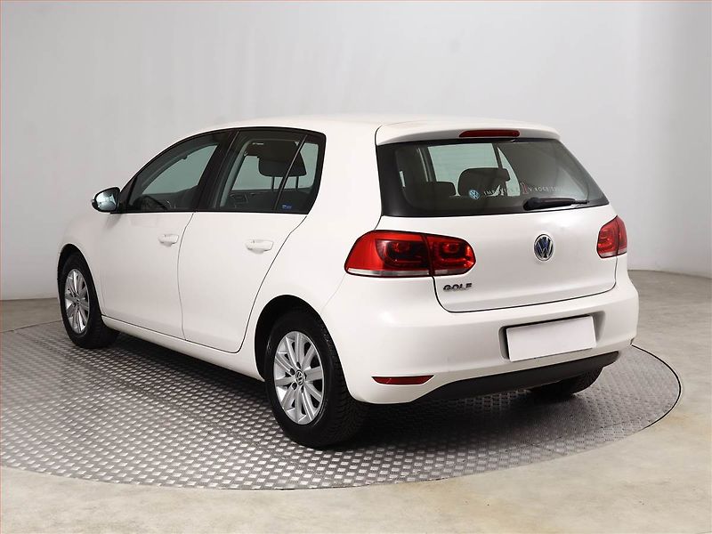 Volkswagen Golf (2012) 1.2 TSI, Tempomat - fotka 4 z 13