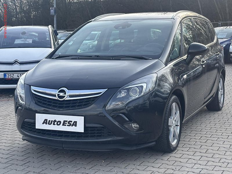 Opel Zafira (2014) 2.0 CDTi, ČR, Bixen, navi - fotka 3 z 18