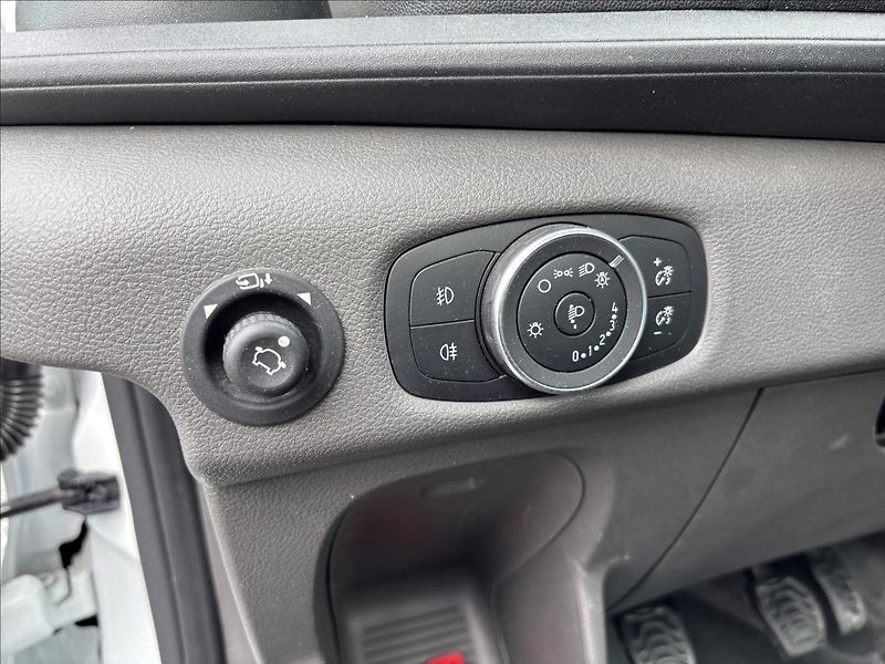 Ford Transit 2,0 96kW Třístranný Sklápěč - fotka 20 z 34