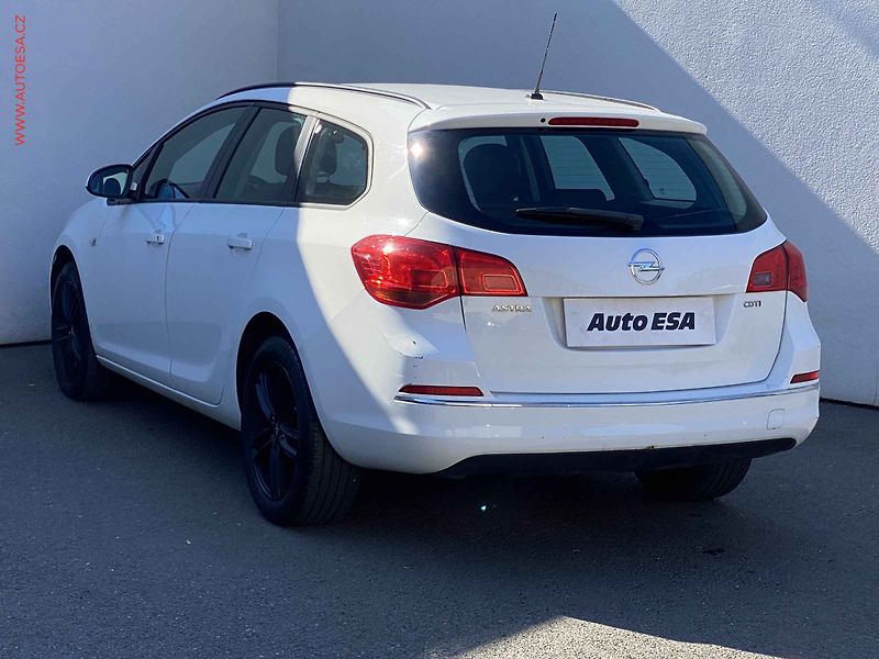 Opel Astra (2016) 1.6CDTi, ČR, servis.kniha - fotka 6 z 17