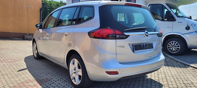 Opel Zafira (2015) 1,4i 103kW benzín Automat - fotka 7 z 33
