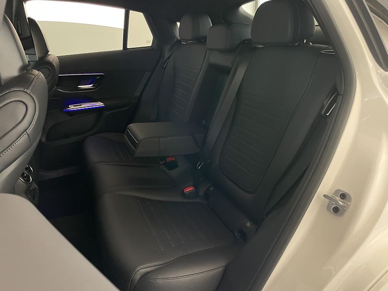 Mercedes-Benz GLC 200d 4Matic Coupé - fotka 19 z 37