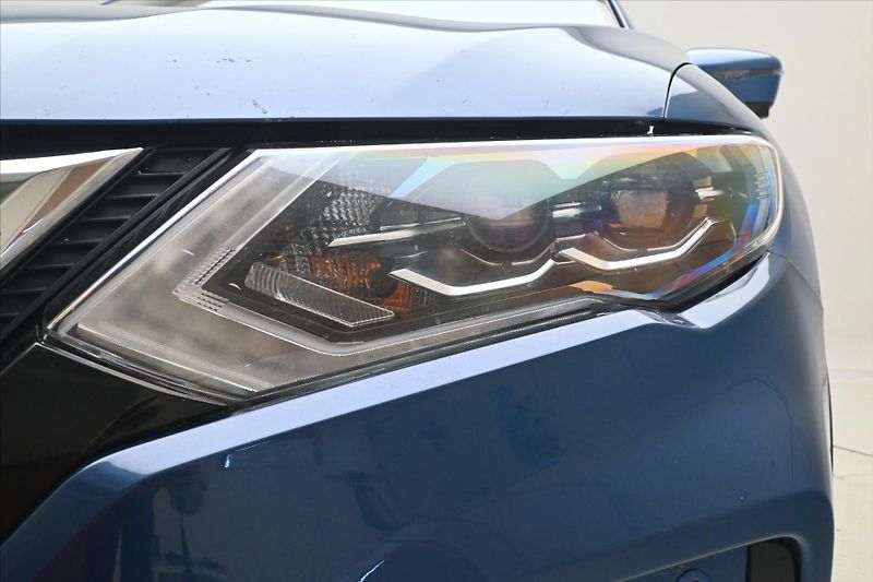 Nissan X-Trail 1,8 dCi 110 kW 4x4 AT Panorama - fotka 29 z 31