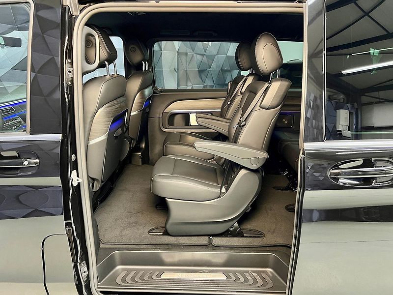 Mercedes-Benz Třídy V 300d 4M EXCLUSIVE XL, AIRMATIC - fotka 11 z 34