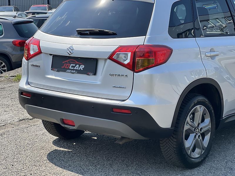 Suzuki Vitara 1.6DDiS 4x4 KLIMA KAMERA ALU - fotka 42 z 42