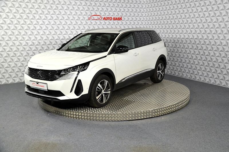 Peugeot 5008 (2023) - fotka 1 z 22