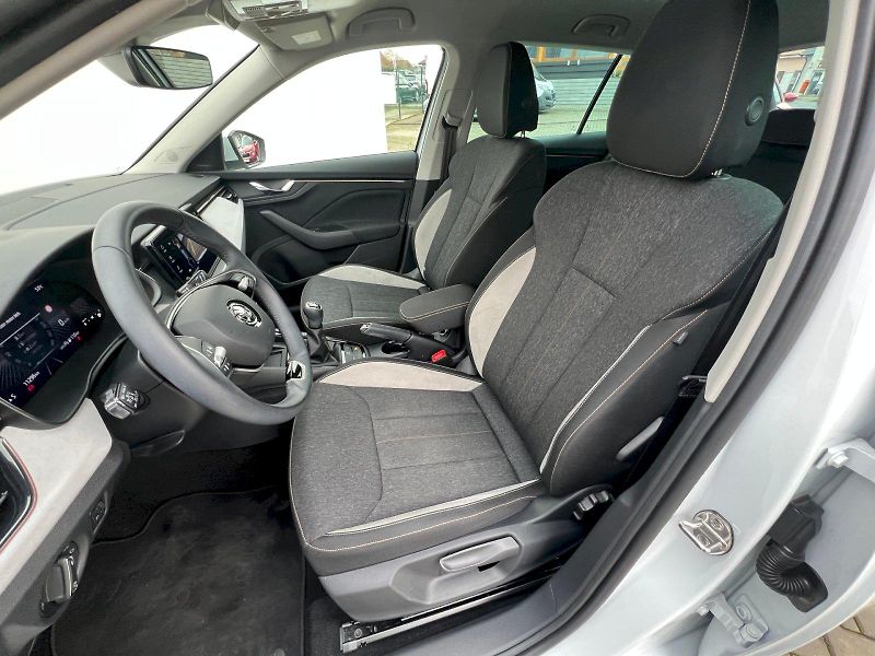 Škoda Kamiq (2024) SELEC TSI 85/1.0 M6F - fotka 13 z 33