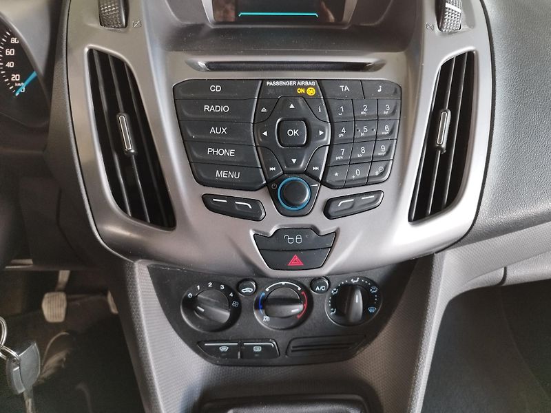 Ford Tourneo Connect (2015) 1.6TDCI,85kW,7-MÍST - fotka 20 z 24