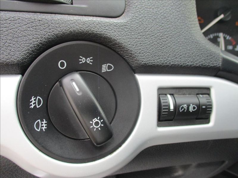 Škoda Octavia 1,4 TSI, klima, serv. kniha, - fotka 20 z 32