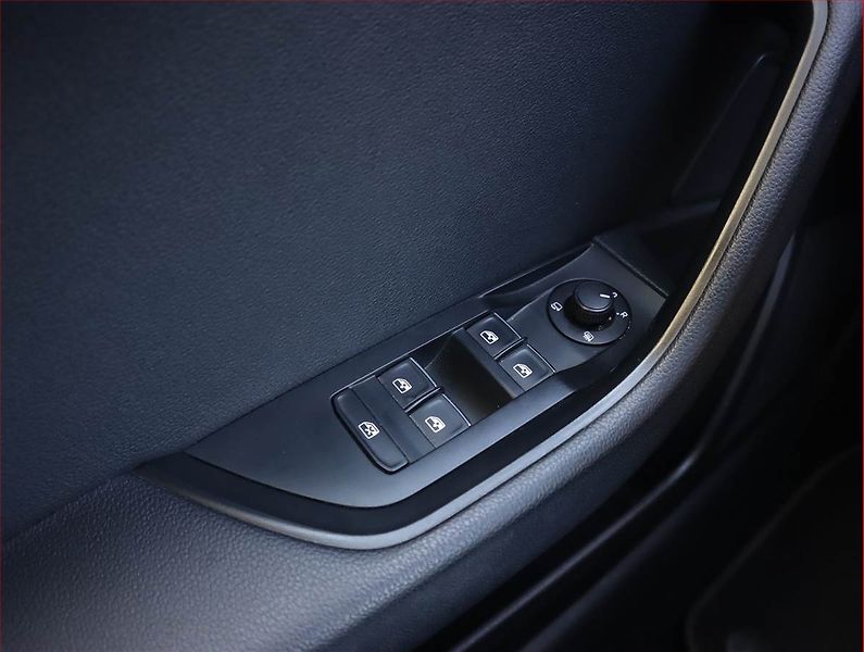 Škoda Superb (2016) 2.0 TDI 4x4, 4X4, Automat - fotka 23 z 25