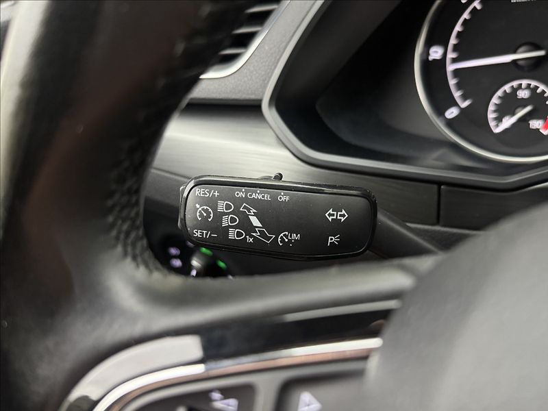 Škoda Superb 2,0 DSG STYLE+ CANTON DPH ČR - fotka 11 z 38