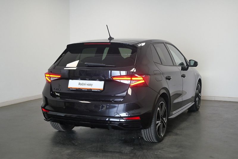 Škoda Fabia - fotka 2 z 23