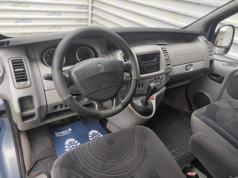 Renault Trafic 2,5dCi 107kW Passenger 7 míst - fotka 8 z 20