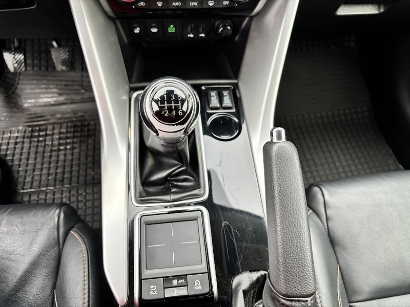 Mitsubishi Eclipse Cross (2018) 1.5T-MIVEC INTENSE  - fotka 33 z 36