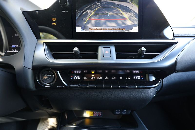 Lexus UX 300h 300H 2,0 HEV BUSINESS TECH - fotka 15 z 28
