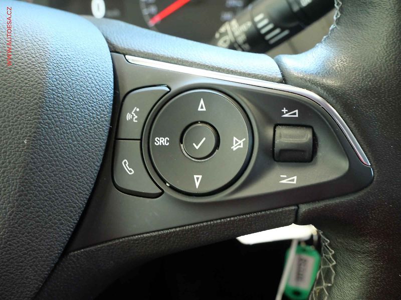 Opel Grandland X (2021) 1.2T, ČR, AC, tempo - fotka 16 z 21