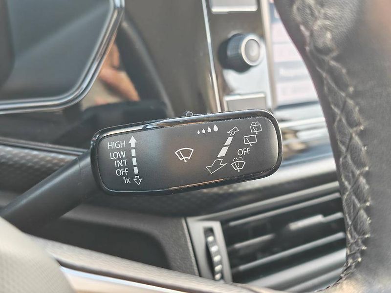 Volkswagen T-Cross Life 5G 1,0TSi - fotka 14 z 22