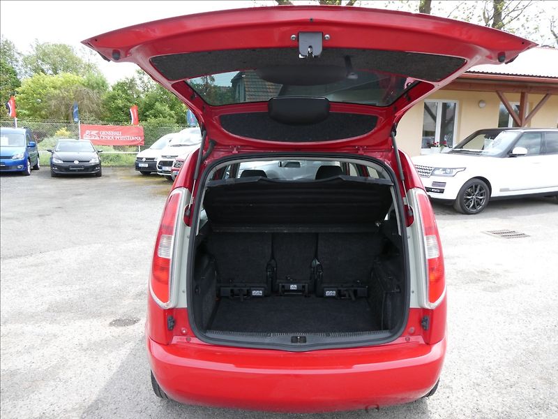 Škoda Roomster 1,9 TDi 77kW,ČR,2.majitel,klim - fotka 22 z 39